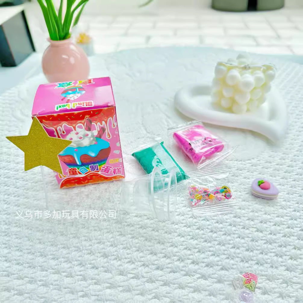 Kids DIY Cake: Get Creative, Develop Hands-On Skills, Fun Imaginative Play—Many Styles of Edible Pretend Play